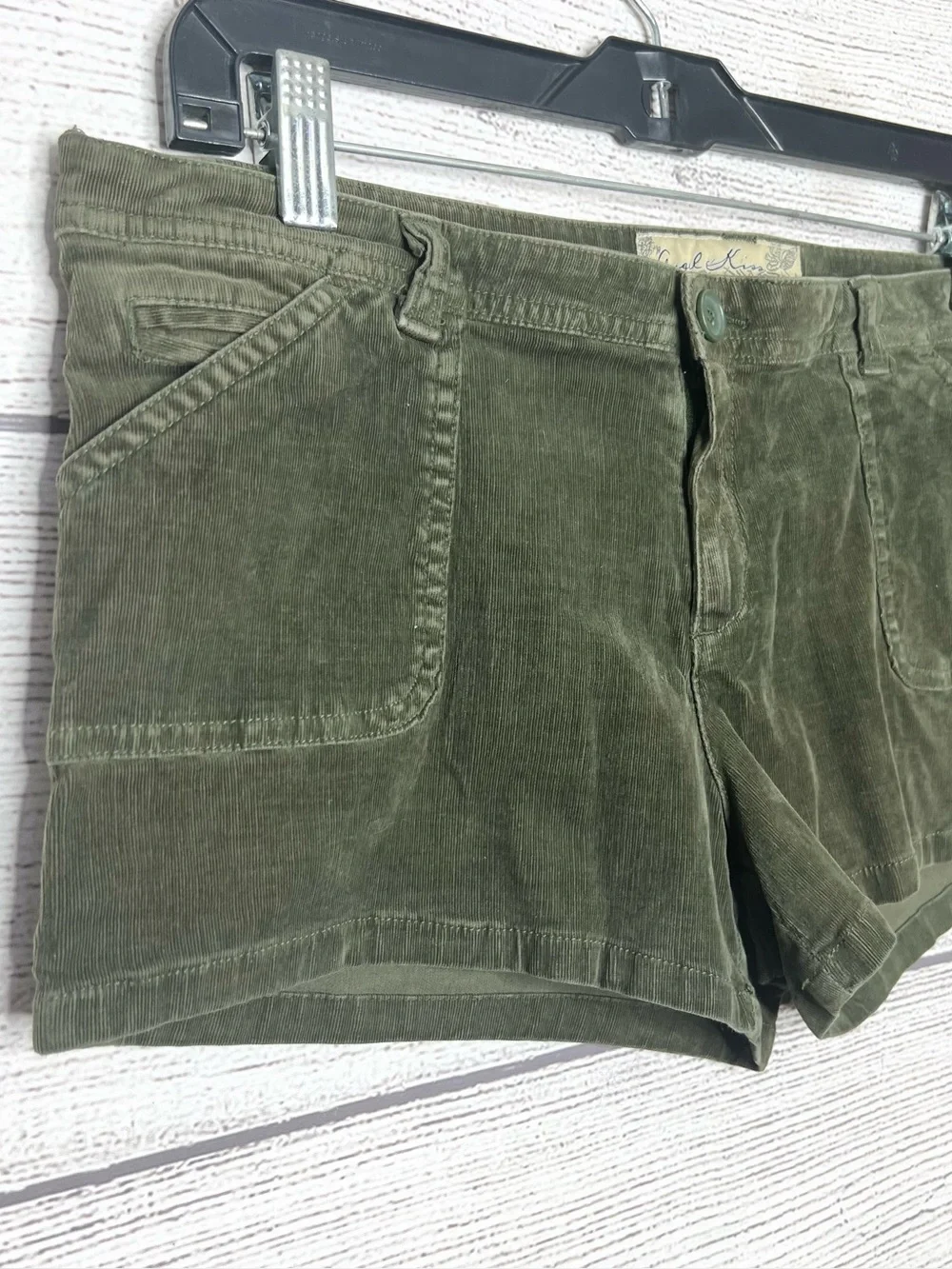 Vintage Y2K Olive Green Stretch Corduroy Low Rise Short Shorts Size 11